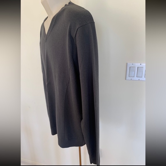 INC International Concept Mens Charcoal Gray Wool Knit V-Neck Sweater Top Sz XL - Picture 3 of 10